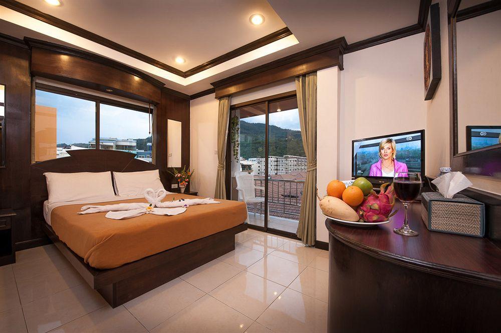 ฟิช แอนด์ ซัมเมอร์ เฮาส์ Hotel Patong ภายนอก รูปภาพ