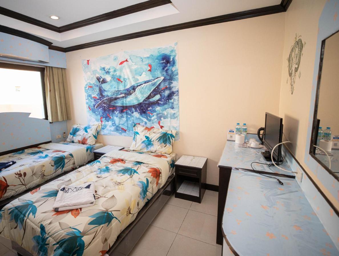 ฟิช แอนด์ ซัมเมอร์ เฮาส์ Hotel Patong ภายนอก รูปภาพ